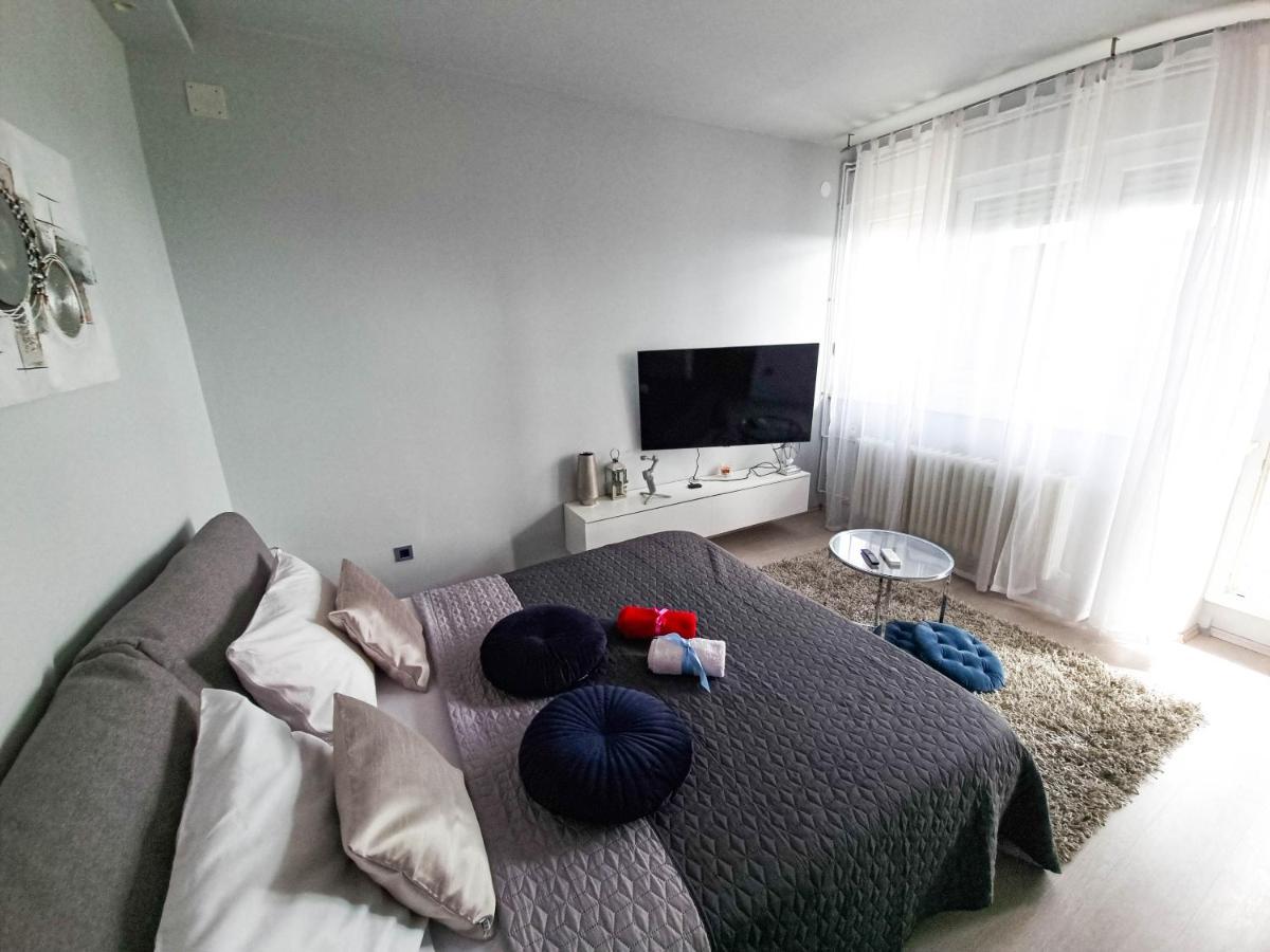 Apartment Apex Penthouse Self Check-In Karlovac Esterno foto